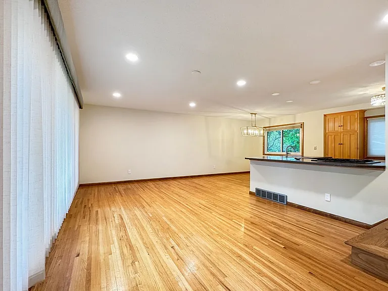 3830 Union Terrace Ln N — Photo 3
