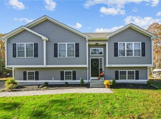 375 Ledge Rd, Coventry, RI 02816