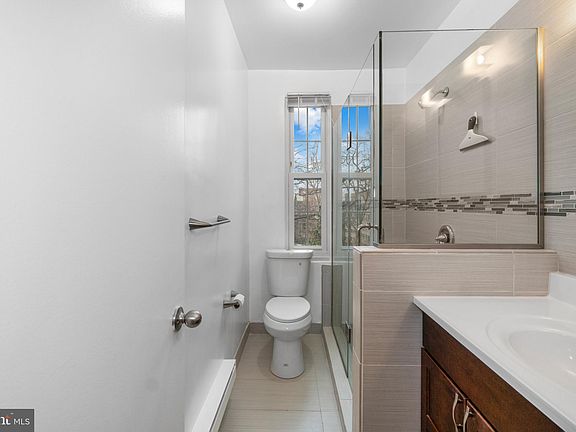 5th image of 3051 Idaho Ave NW APT 415