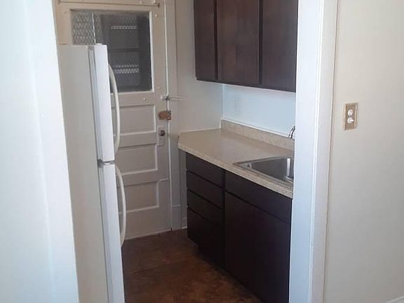 4th image of 3406 W Foster Ave APT 1B