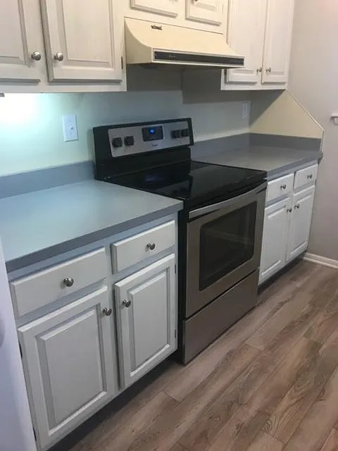 2 bed, 1.5 bath, 1210 sqft, $1,400 — Photo 4