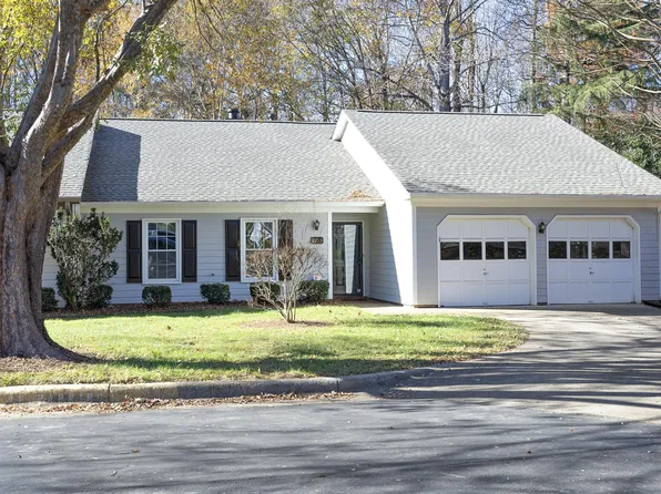 2710 Cottage Cir, Raleigh, NC 27613