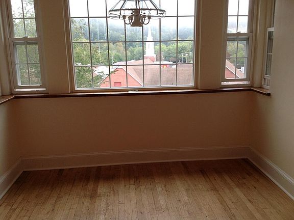 Breakfast nook