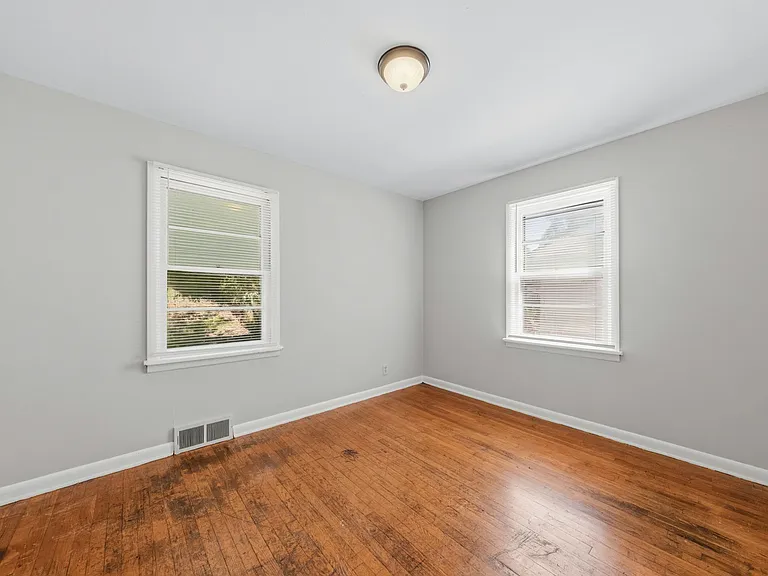 8515 Jenny Dr — Photo 14