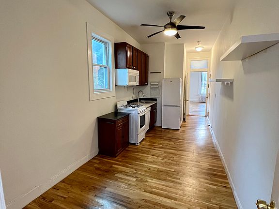 5th image of 27 Olive St APT 2
