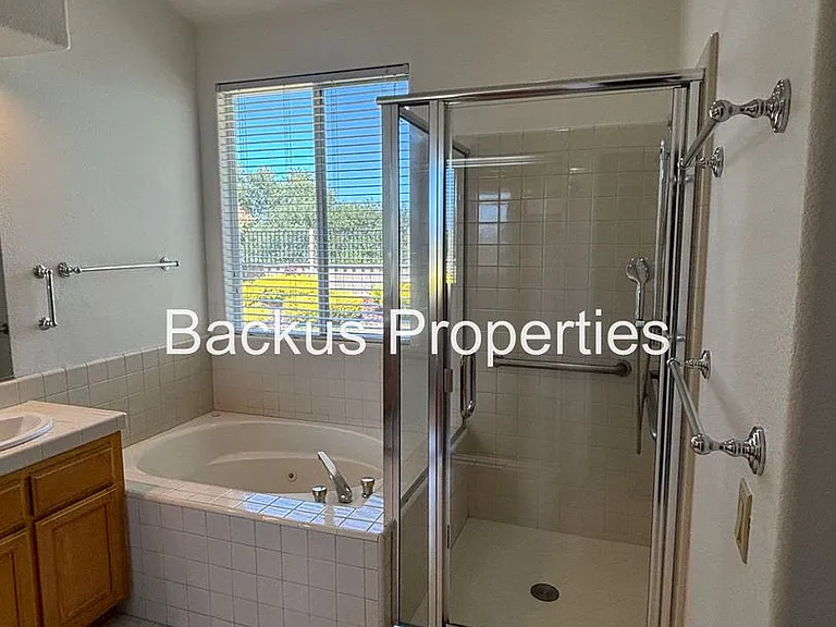 18223 Viewcrest Ln — Photo 20