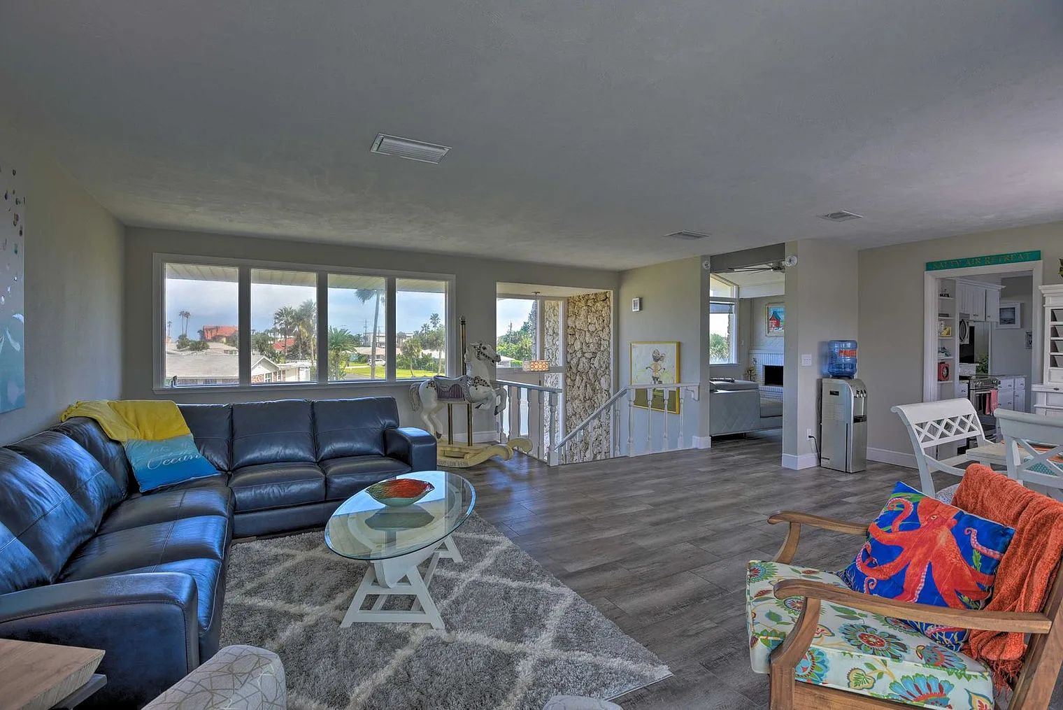 4 bed, 2.0 bath, 2895 sqft, $6,617 — Photo 4