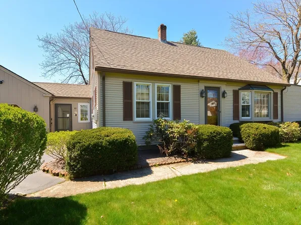 81 Paine St, Bellingham, MA 02019