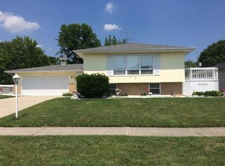 306 Hemlock Ln, Crown Point, IN 46307