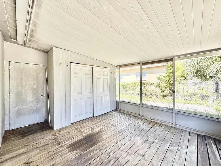 617 Pent St — Photo 37