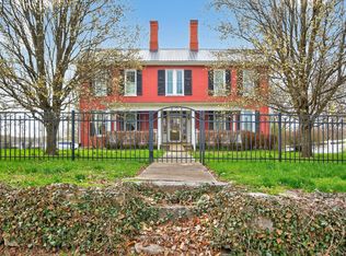 366 E Lexington St, Harrodsburg, KY