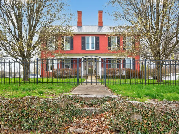 366 E Lexington St, Harrodsburg, KY 40330