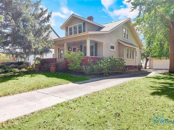 207 E 11th St, Genoa, OH 43430
