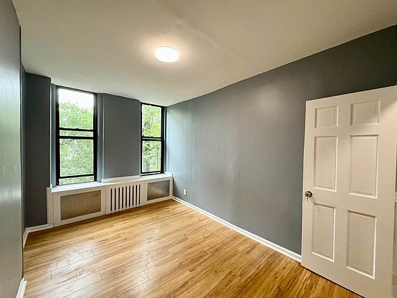 3rd image of 335 E 116th St APT 3