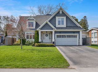 2443 Applewood Dr, Oakville, ON L6L 1V7