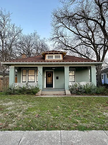 2227 Fairmount Ave Photo 1