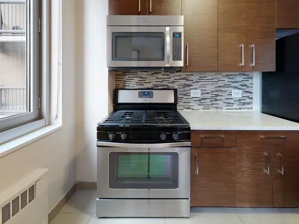 401 East 34th Street N18M image 1 of 9