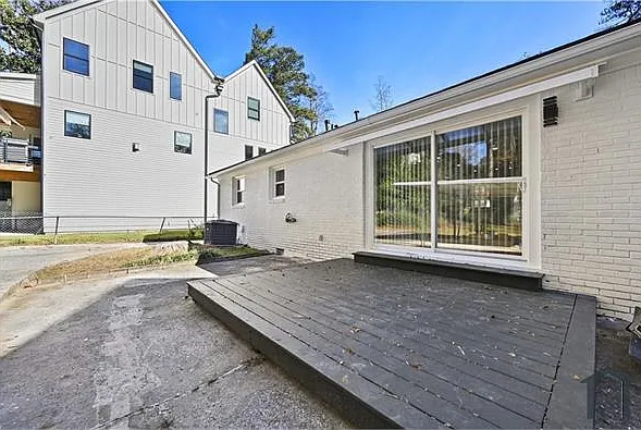 1728 Wayland Cir NE — Photo 23