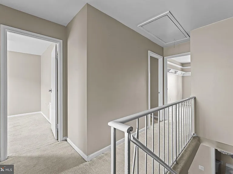 7302 Rokeby Dr — Photo 20