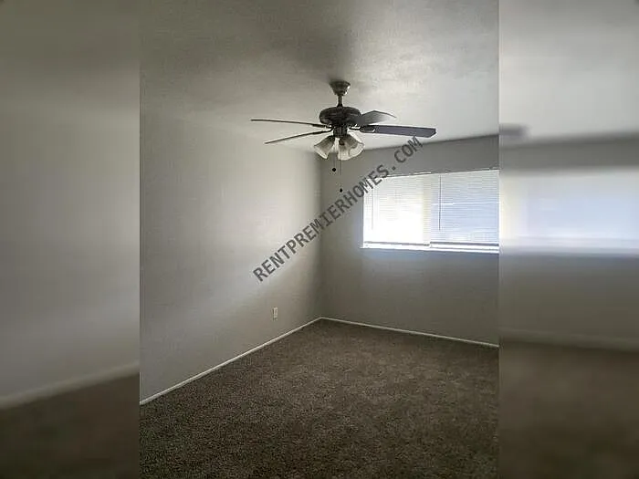 7924 Silverdale Dr — Photo 15