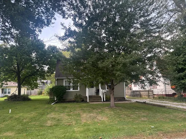 1205 N Berkley Ave, Urbana, IL 61801