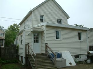 172 S Fulton St, Woodbridge, NJ 07095