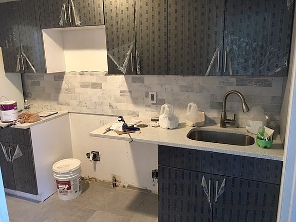 2nd image of 1044 Grant Avenue # Fl 1ST