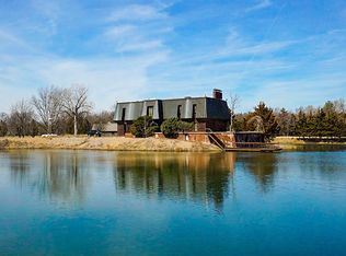2900 W 55th St S, Wichita, KS 67217