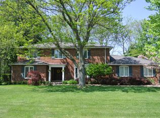 2938 Orchard Trail Dr, Troy, MI