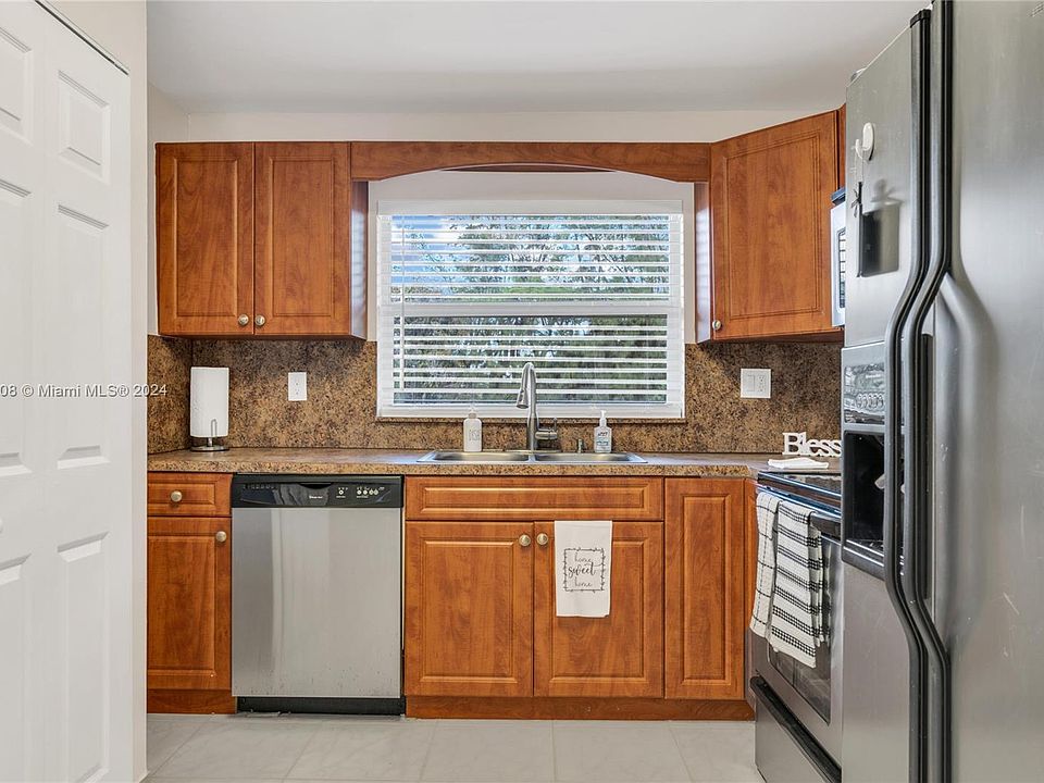 1st image of 9861 Sunrise Lakes Blvd APT 202