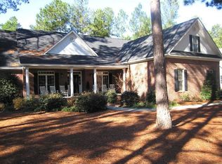 260 Oakmont Cir, Pinehurst, NC 28374