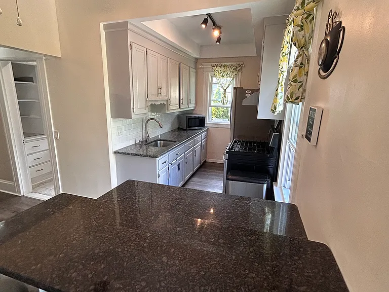 444 New Haven Ave #2 — Photo 4