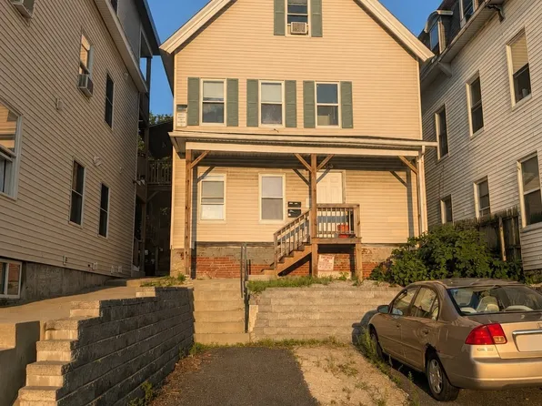 17 Ward St, Worcester, MA 01610