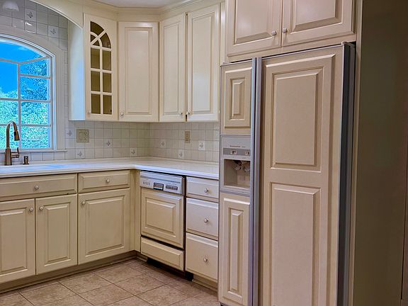 5th image of 1614 Littlepage St