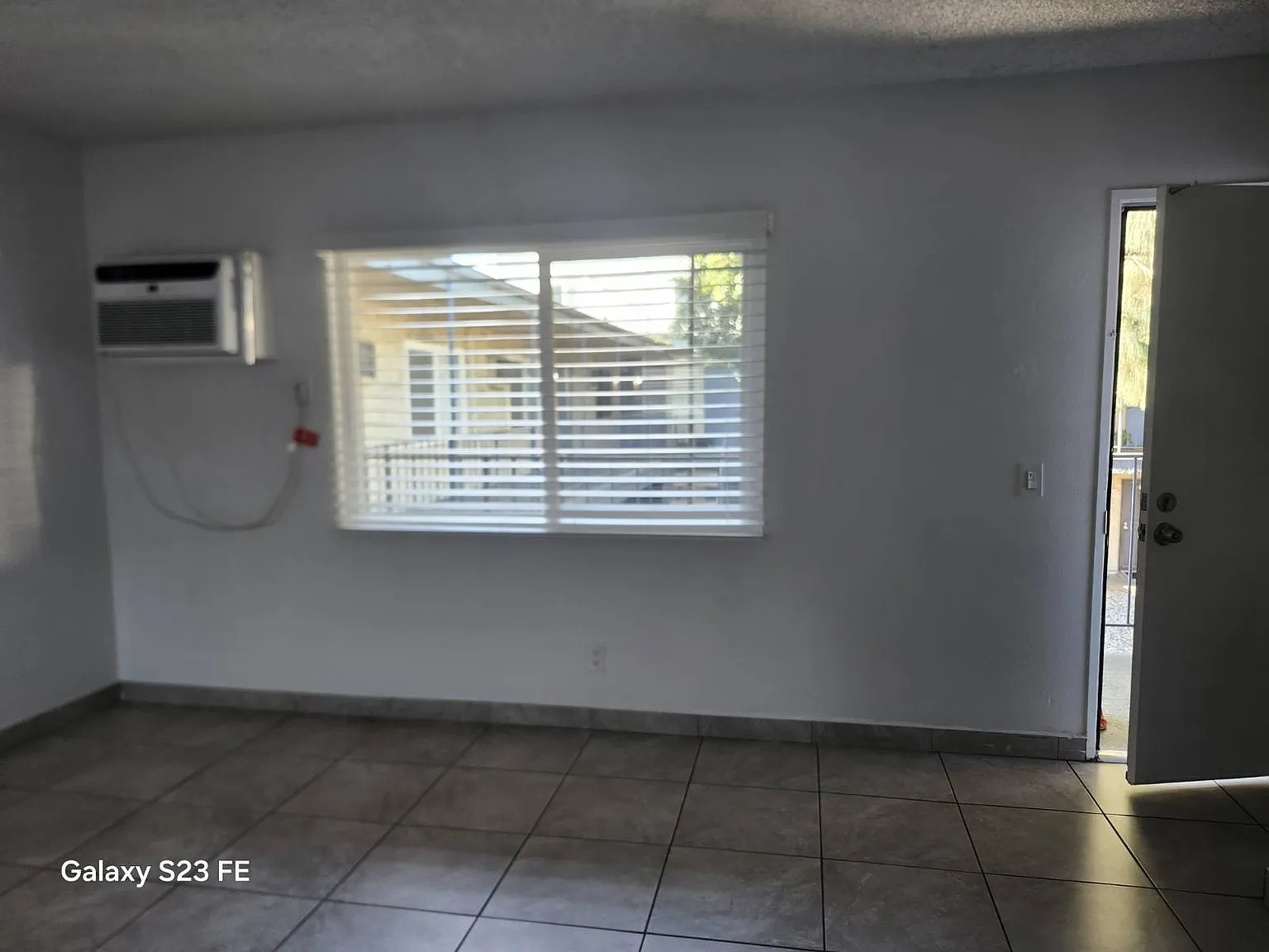 1 bed, 850 sqft, $1,595 — Photo 2