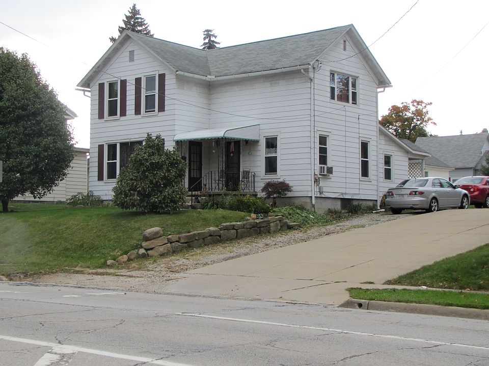 1st image of 2358 2nd St
