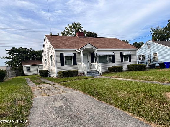 2nd image of 2118 N Village Drive