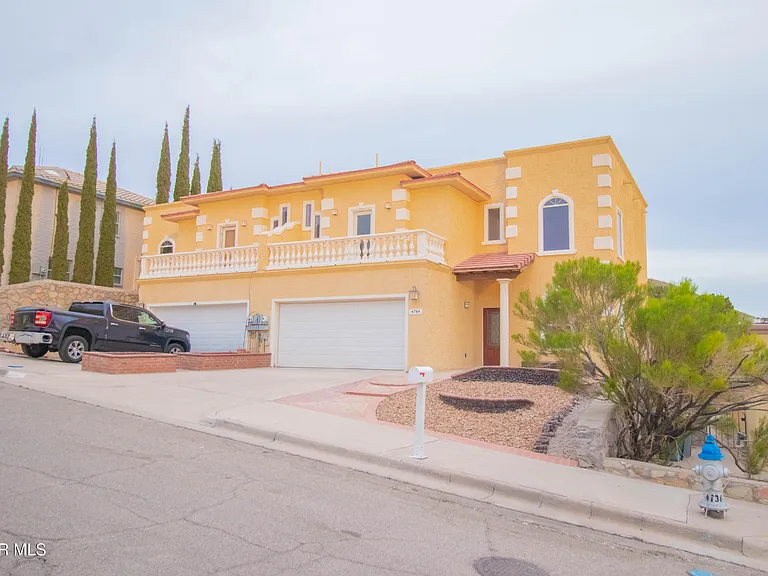 4744 Excalibur Dr — Photo 11