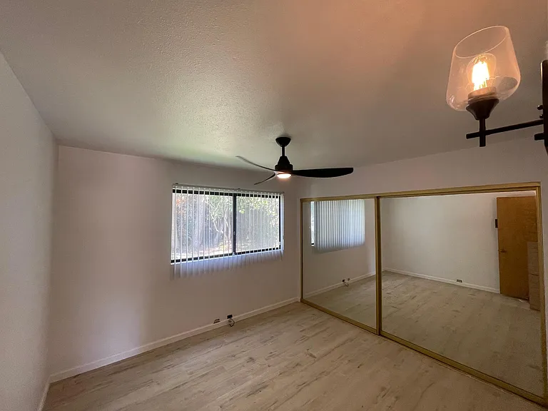 1622 Myrtle Ave — Photo 9
