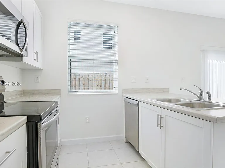 2676 SE 12th St #2676 — Photo 10