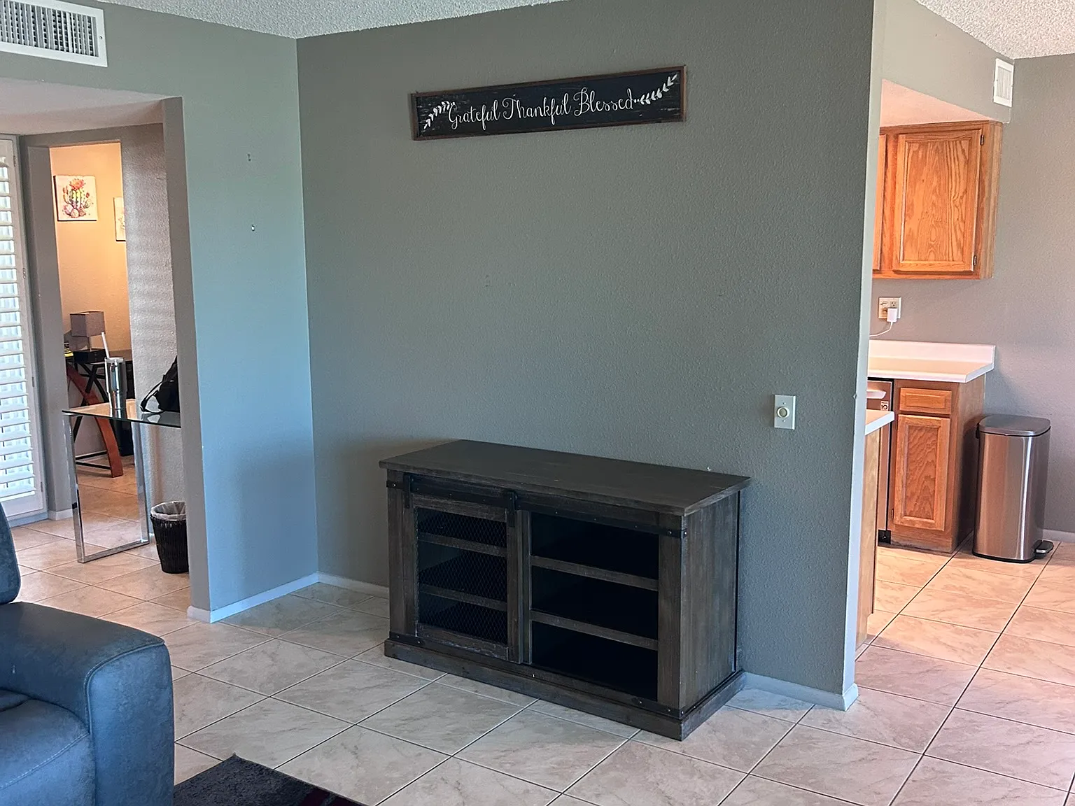 1 bed, 1150 sqft, $1,800 — Photo 2