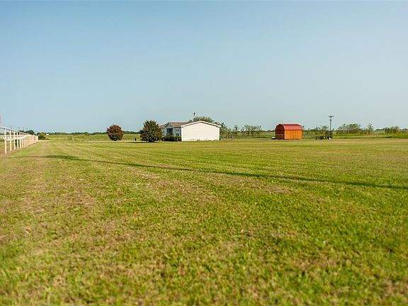 4th image of 1404 McConnell Rd