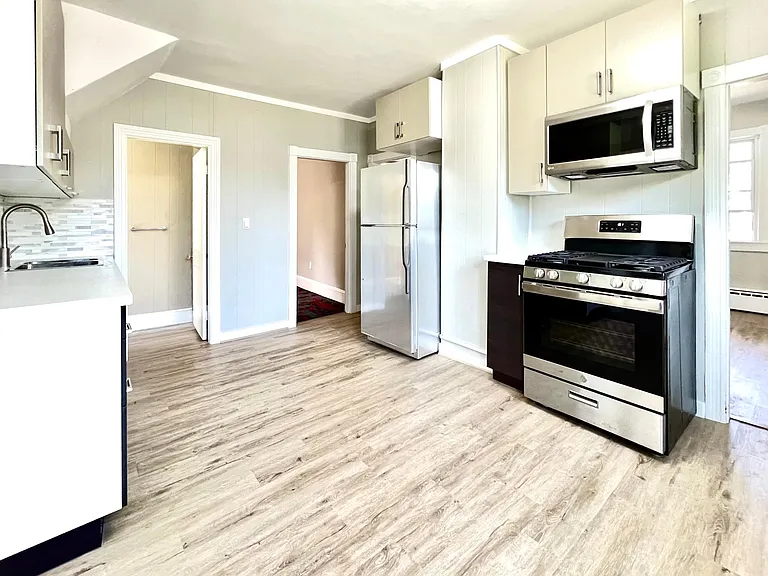 312 Waseca Ave #2 — Photo 4