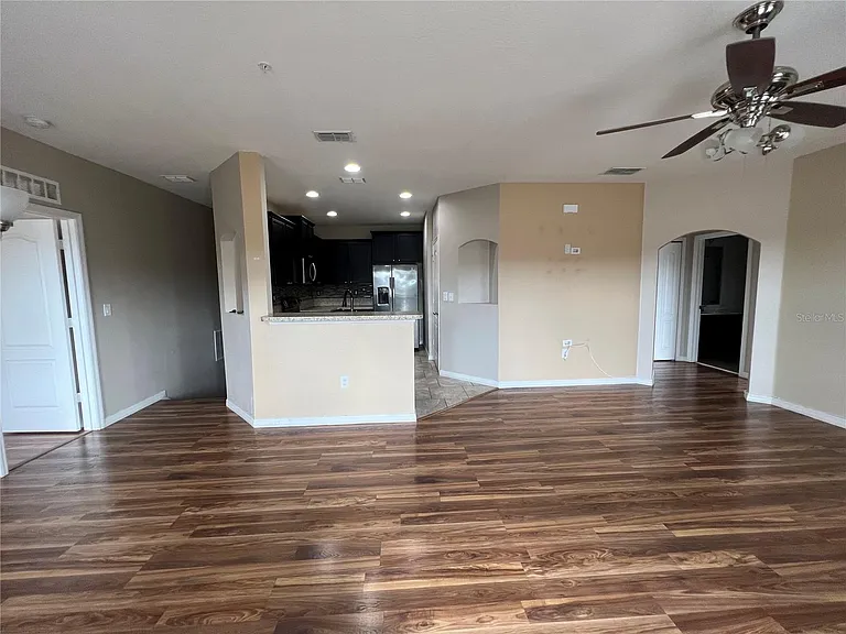 2137 Betsy Ross Ln #2137 — Photo 12