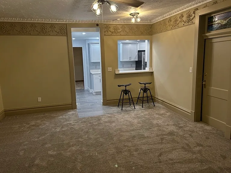 2-125 Coddington Pl — Photo 4