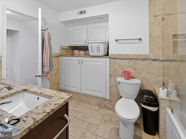 423 Cannon Ct #423 — Photo 16