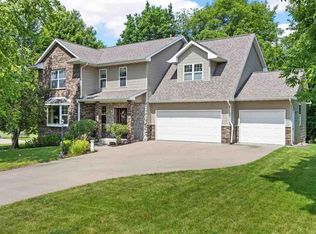 3115 Anita Cir NE, Iowa City, IA 52240