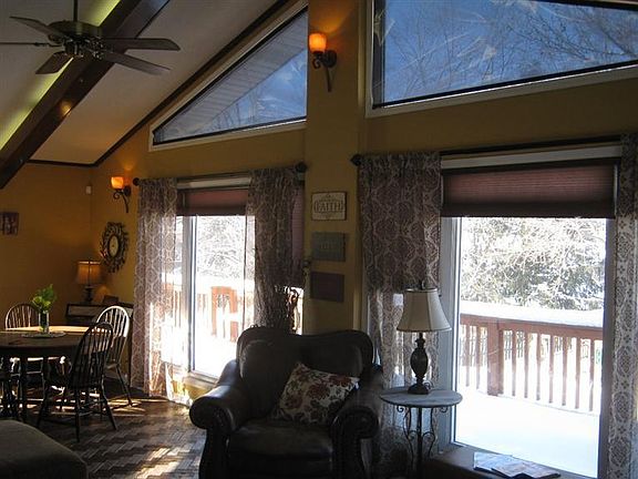 3rd image of 9714 W Oakridge Dr