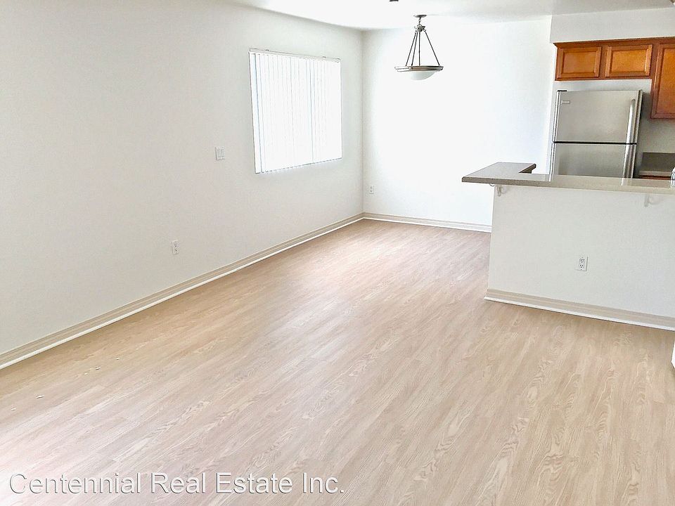 1st image of 3321 Mentone Ave APT 5