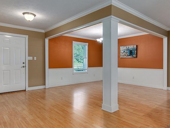 2nd image of 205 Heather Dr